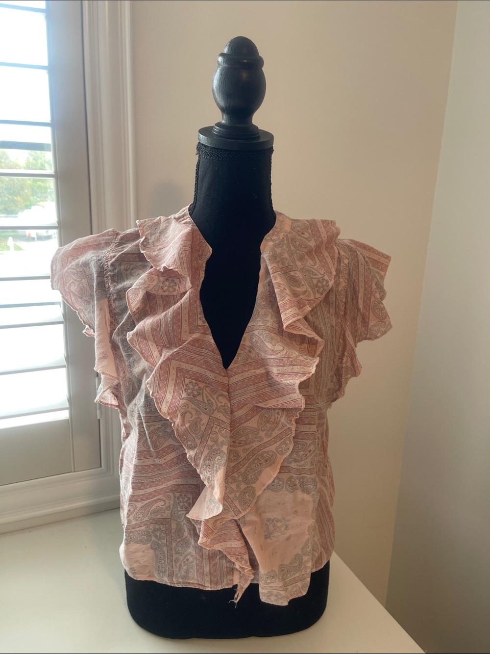 Universal Thread Pink Paisley Ruffle Front Blouse